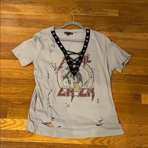 Iris lace up band tee